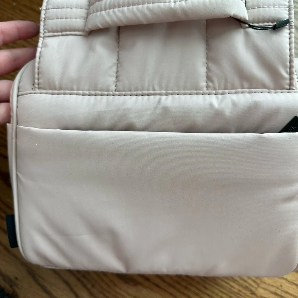 Calpak Luka Hanging Toiletry Bag - Picture 9 of 10